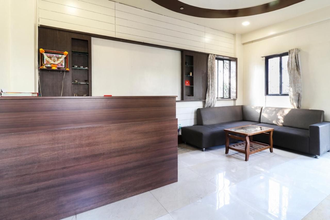 Oyo 10679 Hotel Nanashree Executive Vagholi المظهر الخارجي الصورة